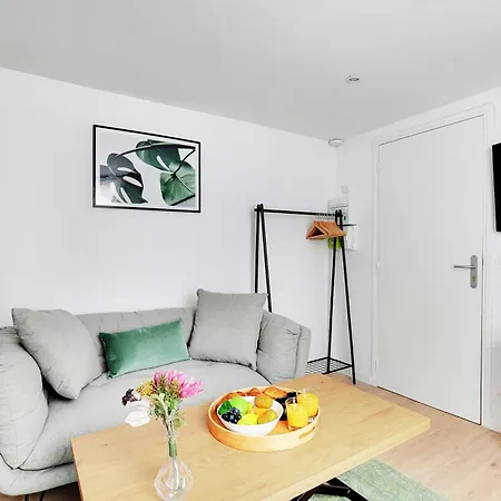 Appartement Charming 2p- Next Paris