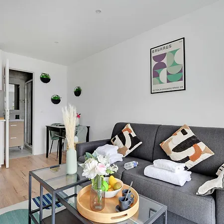 Charming 2p- Next Paris Apartment *